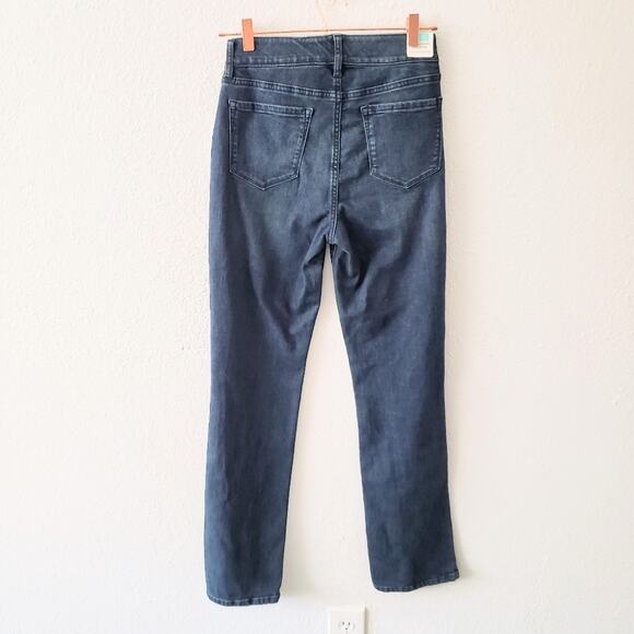 Martha Stewart Straight Leg Distressed Jeans Size 4 - Picture 2 of 6